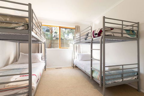 Acqua Vista - Water View, Fireplace, Walk To Beach - Foster Accommodation 2