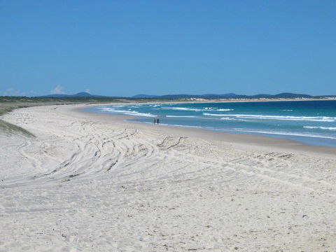 Across The Road From The Beach! - Foster Accommodation 3