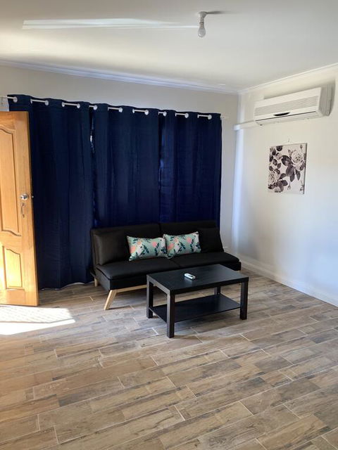 Adelaide Holiday Apartment - Foster Accommodation 1