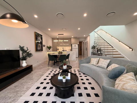 Eastgardens 4Bed 3Bath Brand New Townhouse 2 Car - Foster Accommodation 4