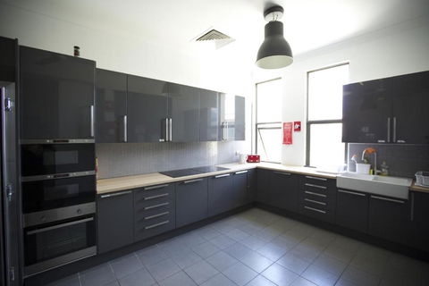EBS Sydney Hostel - Foster Accommodation 4