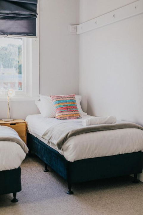Duke Of Wellington Hotel - Foster Accommodation 3