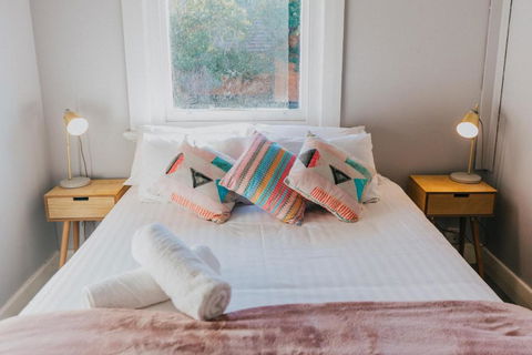 Duke Of Wellington Hotel - Foster Accommodation 0