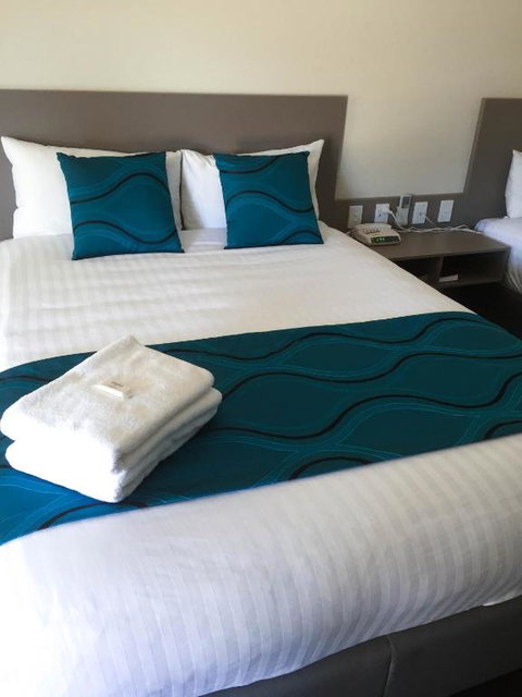 Exies Bagtown - Foster Accommodation 4