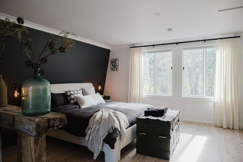 EKhaya - The Barn - Foster Accommodation 1
