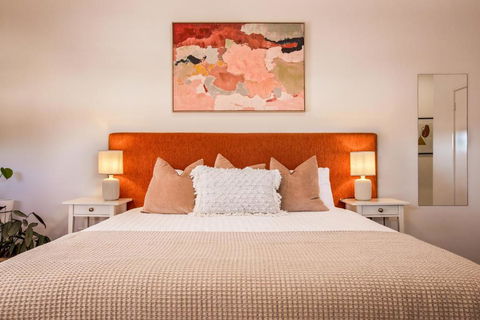 EM Apartments - Foster Accommodation 0