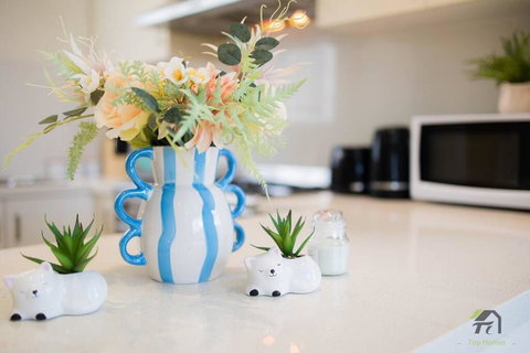 Entire 3 Bedrooms Townhouse In Baulkham Hills - Foster Accommodation 1