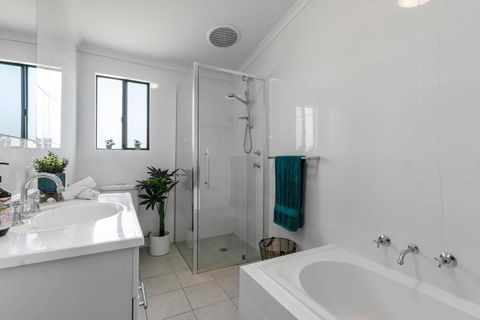Entire Home In Sturt, Free Parking - Foster Accommodation 3