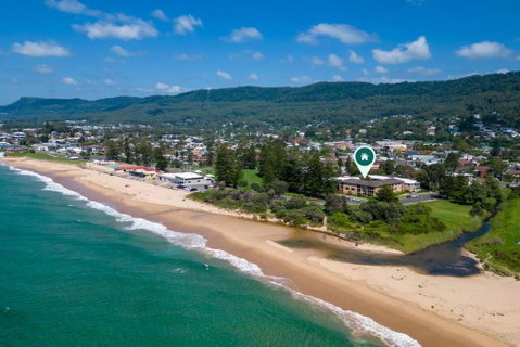 Esplanade Escape - Beachfront Family Bliss - Foster Accommodation 1