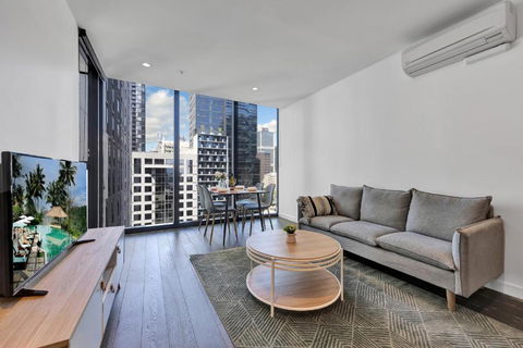 EQ Tower Modern Apartments Melbourne Central CBD - Foster Accommodation 1