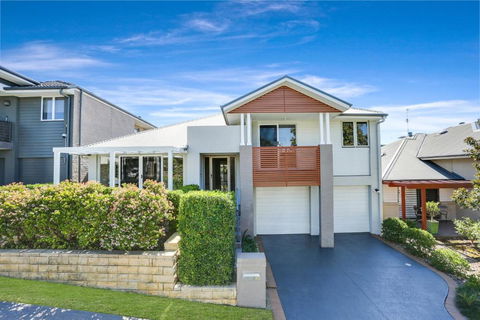 Entire Home In Park Central - Family-Friendly Getaway - Walk To Parks, Shops And Transport In Macarthur - Foster Accommodation 0