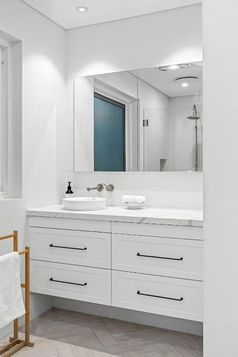 Exquisite Oasis Family Retreat - Foster Accommodation 1