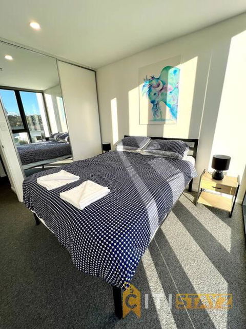 Fab In Phillip - 2bd 2bth Apt - Close To CBR Hospital - Foster Accommodation 1