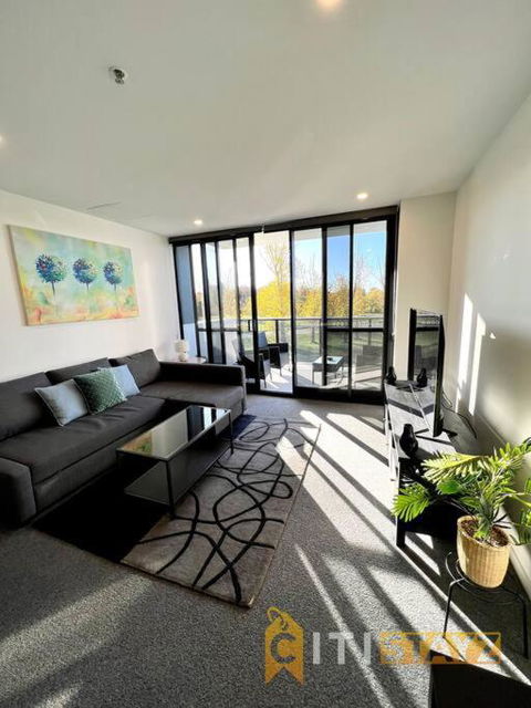 Fab In Phillip - 2bd 2bth Apt - Close To CBR Hospital - Foster Accommodation 2
