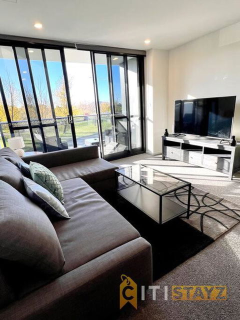 Fab In Phillip - 2bd 2bth Apt - Close To CBR Hospital - Foster Accommodation 4