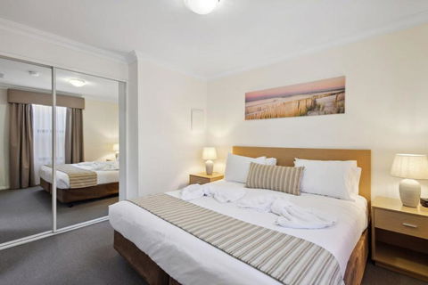 Fabulous Apt In Northbridge With Pool & WiFi - Foster Accommodation 2