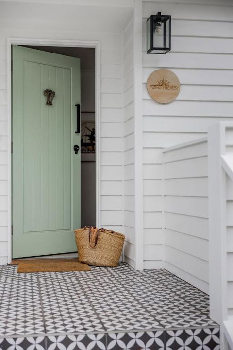 Facing The Sun 5 Min Walk To Beach & Sleeps 8 - Foster Accommodation 1