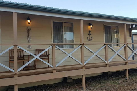 Family Friendly Beach House - Foster Accommodation 2