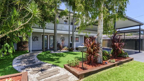 Family Holiday Perfection - Foster Accommodation 0