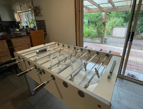 Family Home, Close To Beach And Town - Foster Accommodation 4