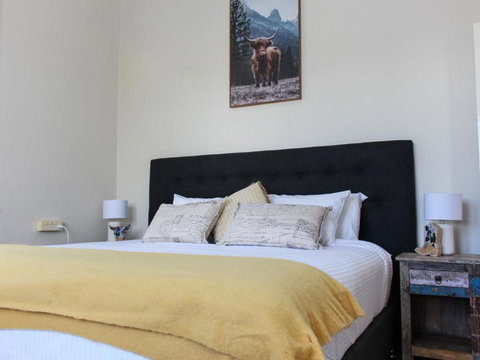 Family Retreat East Tamworth - Foster Accommodation 1