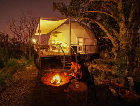 Faraway Domes - Foster Accommodation 3