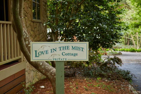 Fernhem Cottages- Love In The Mist - Foster Accommodation 1