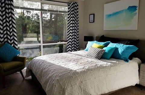 Ferny Hill Retreat, Emerald Victoria - Foster Accommodation 3