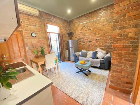 Fitzroy 4beds2baths 10mins To CITY UniMelb Hospitals RWH - Foster Accommodation 1
