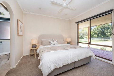 Five Acres - Cape Schanck - Foster Accommodation 3
