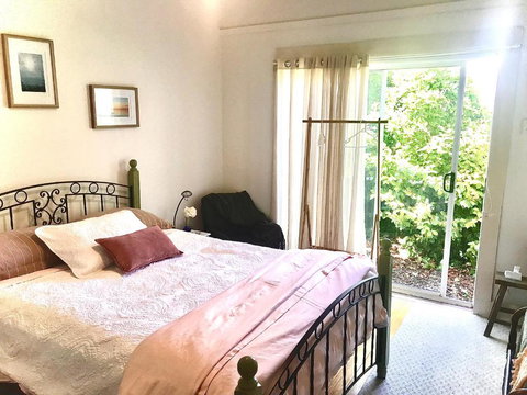 Five Minutes To The Spirit Of Tasmania - Foster Accommodation 0