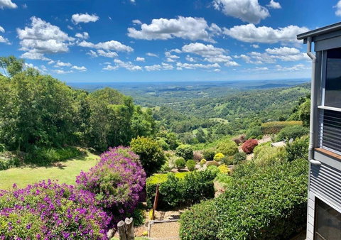 Flaxton Residence With Spectacular Coastal Views - Foster Accommodation 3