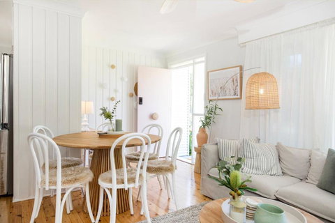 Fleur De Chalet - Pet Friendly - 10 Mins Walk To Beach - Foster Accommodation 3