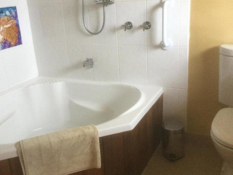 Forest Walks Lodge - Foster Accommodation 4