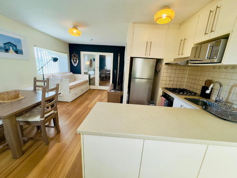 FORR64 - Cosy East Perth Retreat - Foster Accommodation 4