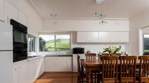 Farm House - Foster Accommodation 1