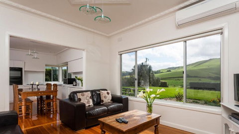 Farm House - Foster Accommodation 3