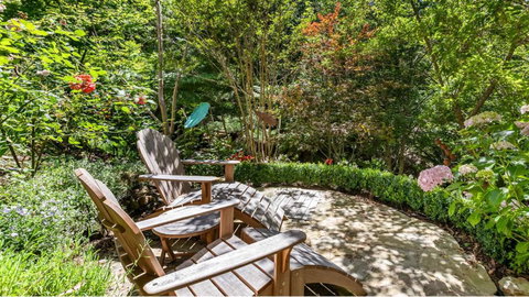 FROGWELL HOLLOW Immerse Into An Idyllic Fairytale - Foster Accommodation 2