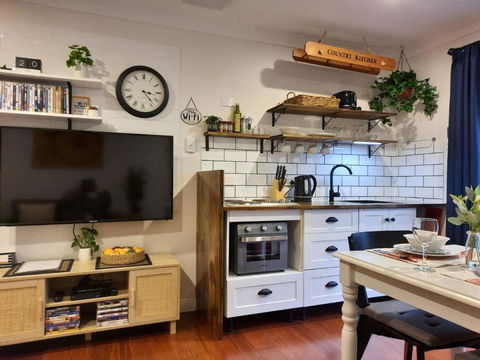 Frostwood House - Foster Accommodation 2