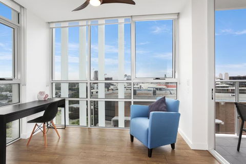 G1903S - Zetland Heights Sunset Vista - Foster Accommodation 0