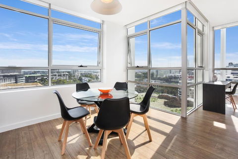 G1903S - Zetland Heights Sunset Vista - Foster Accommodation 1