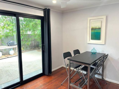 Gabba Central Lofthouse Sleeps5 Pets - Foster Accommodation 2