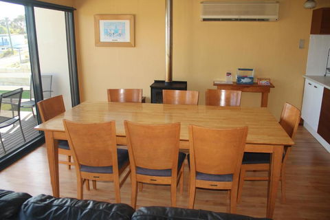 Gabbadah Beach House - Foster Accommodation 3