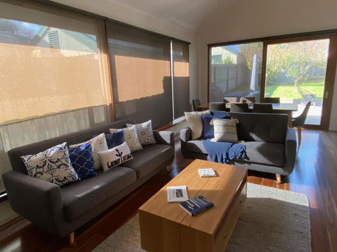 GALWAY COTTAGE - Foster Accommodation 0
