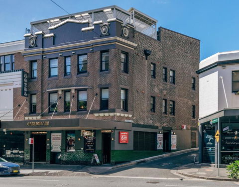 Gaslight Inn - Adults Only - Foster Accommodation 0