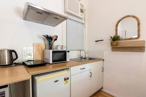 Gawler Townhouses 1C , 1 Queen Bed - Foster Accommodation 4