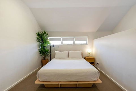Gawler Townhouses 1a - Foster Accommodation 0