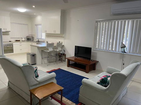 Georgina Townhouse - Foster Accommodation 1