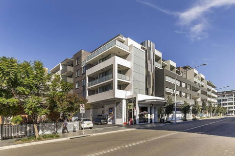 GLAD1 - Monash Rd - Gladesville - Foster Accommodation 0