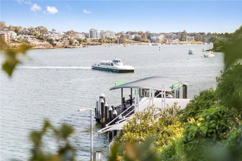 GLAD1 - Monash Rd - Gladesville - Foster Accommodation 3